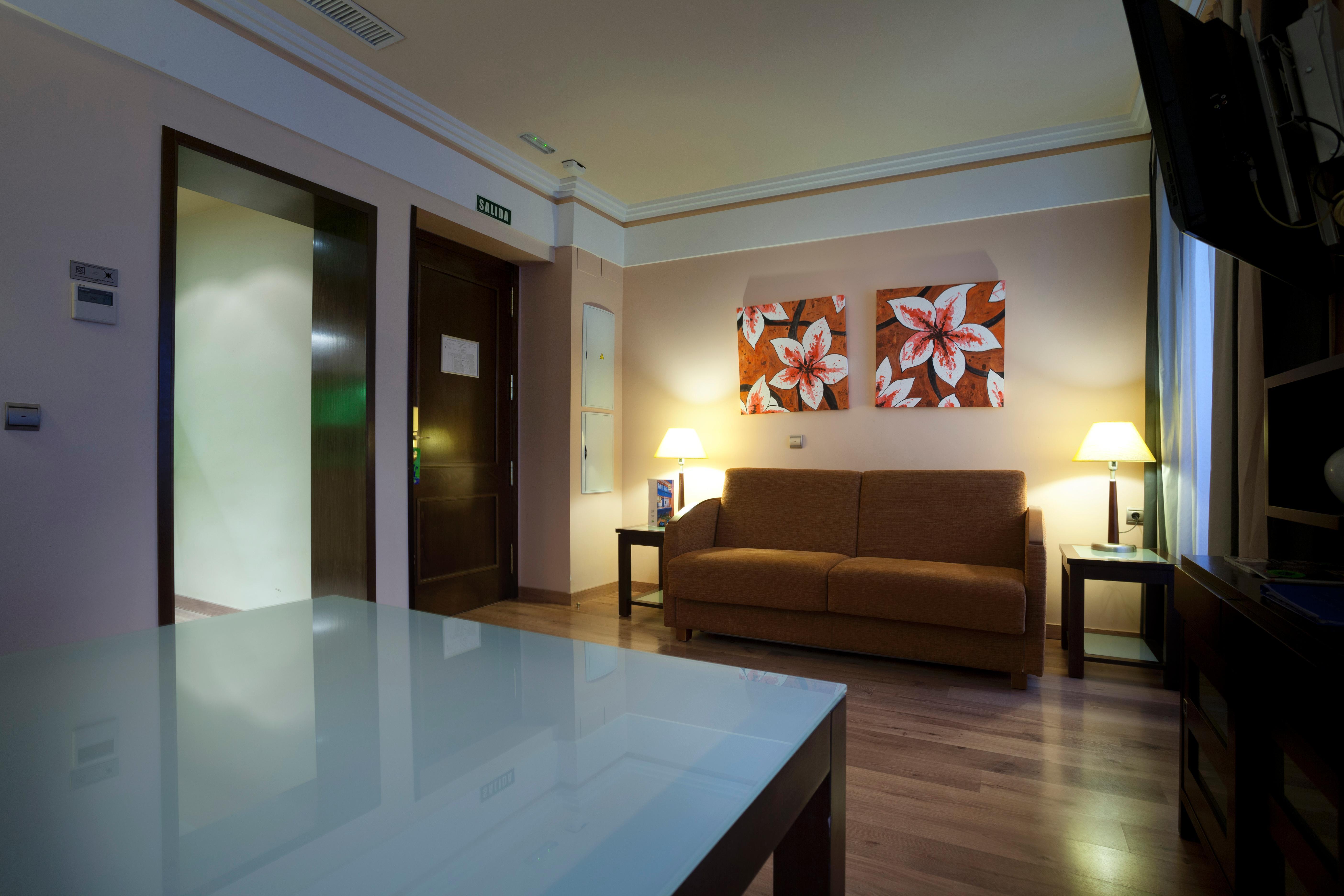 Suites Gran Via 44 Granada Bagian luar foto