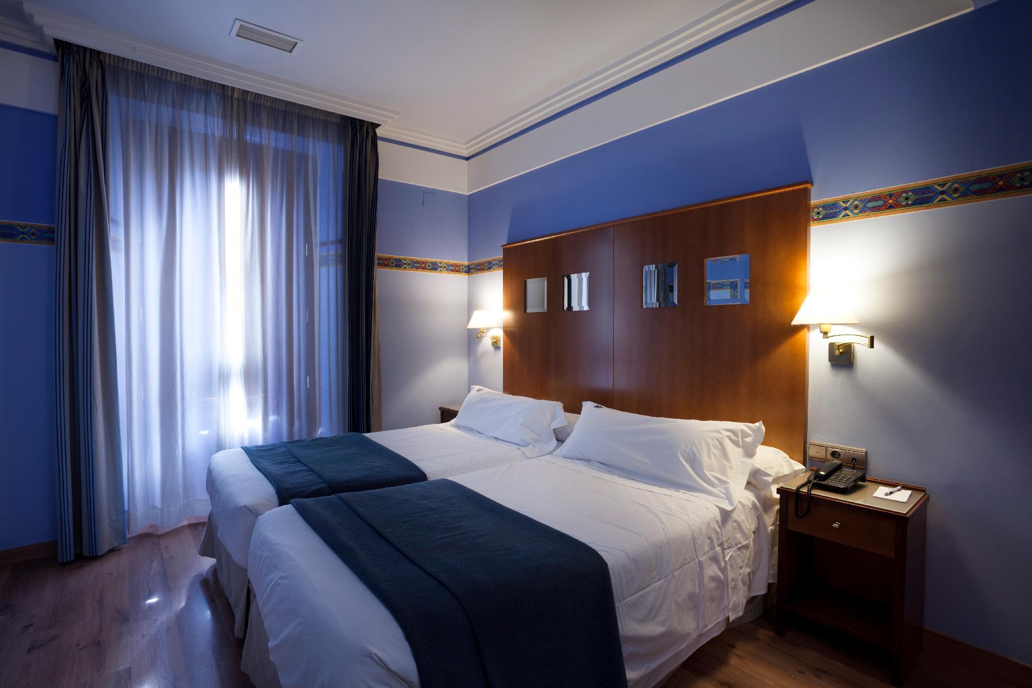 Suites Gran Via 44 Granada Bagian luar foto