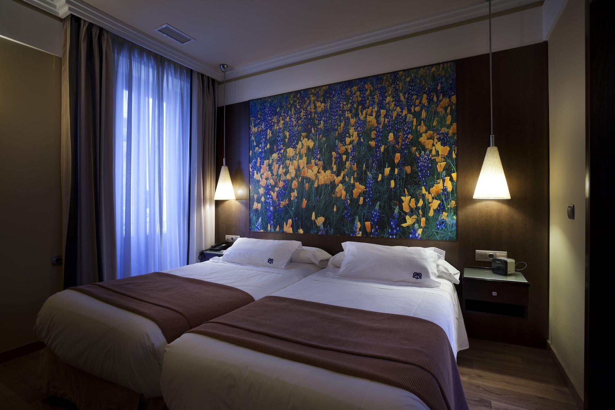 Suites Gran Via 44 Granada Bagian luar foto