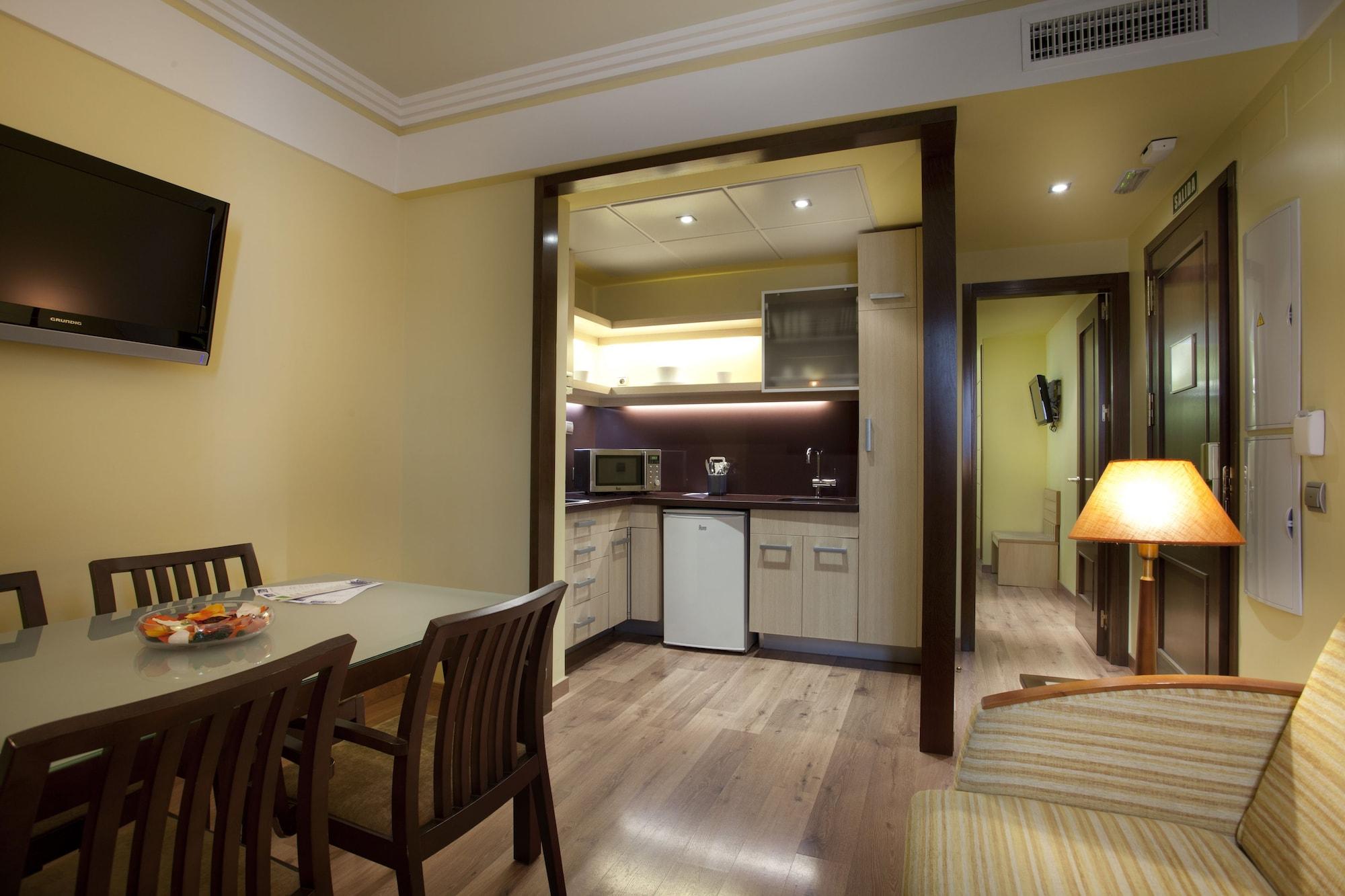Suites Gran Via 44 Granada Bagian luar foto