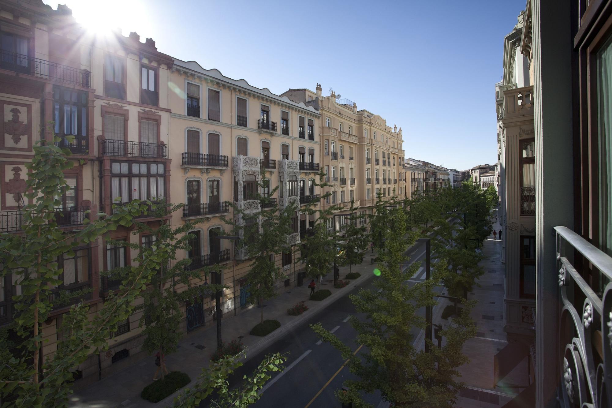 Suites Gran Via 44 Granada Bagian luar foto