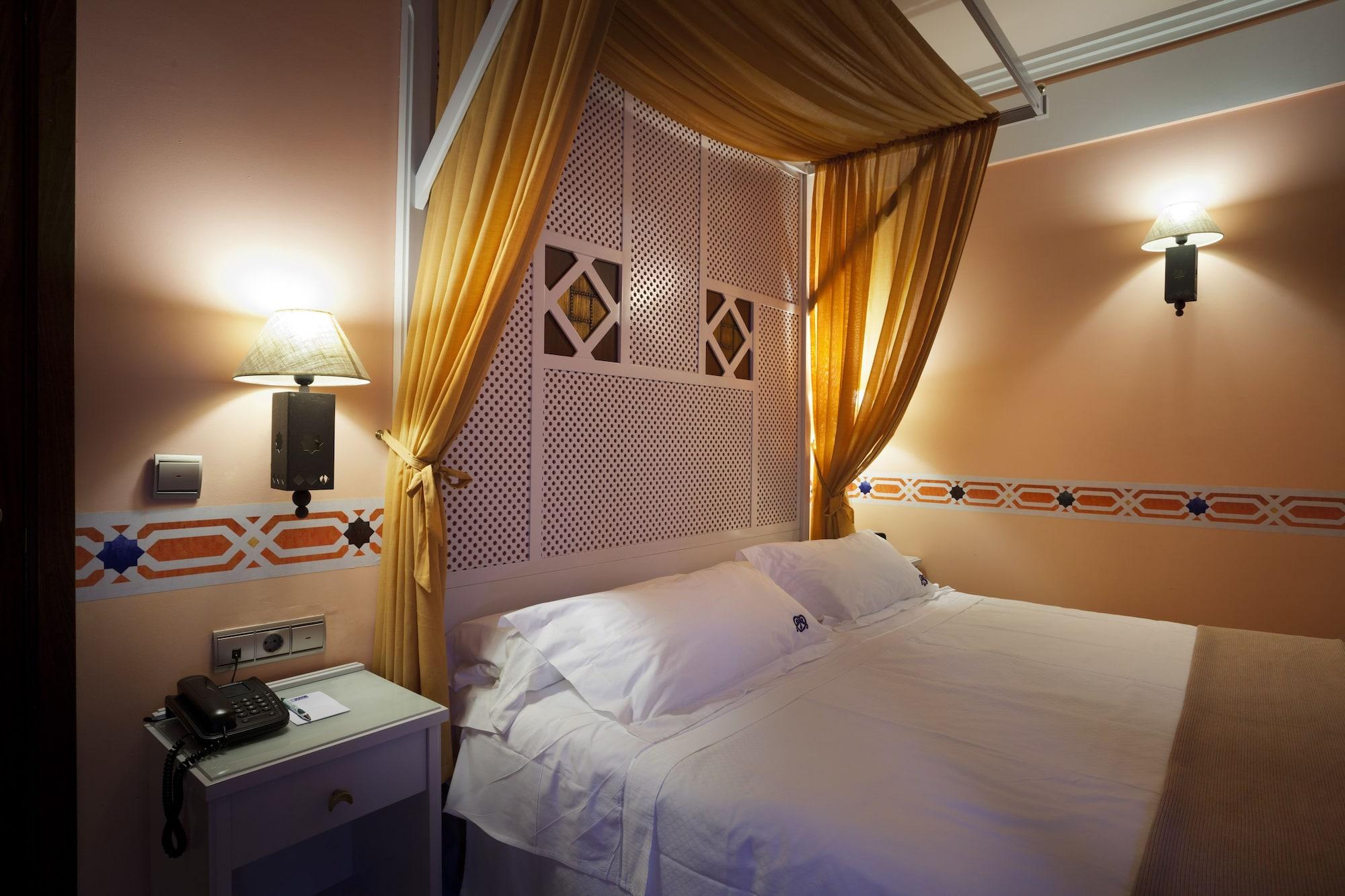 Suites Gran Via 44 Granada Bagian luar foto