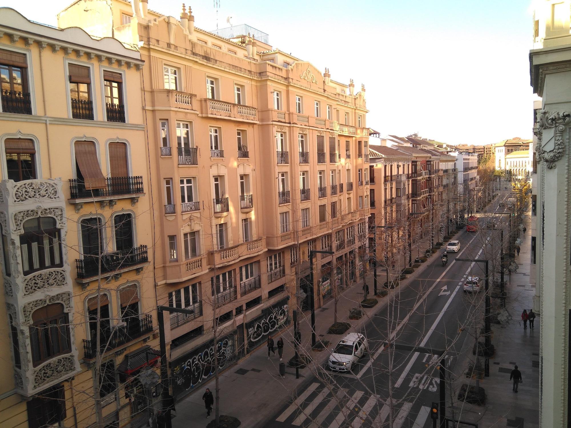 Suites Gran Via 44 Granada Bagian luar foto