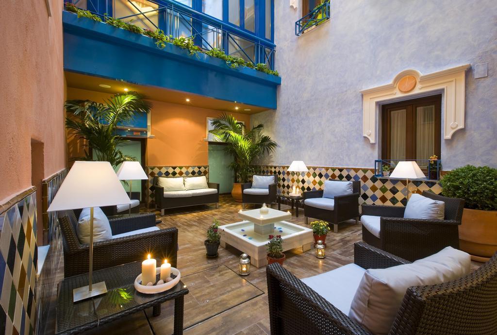 Suites Gran Via 44 Granada Bagian luar foto