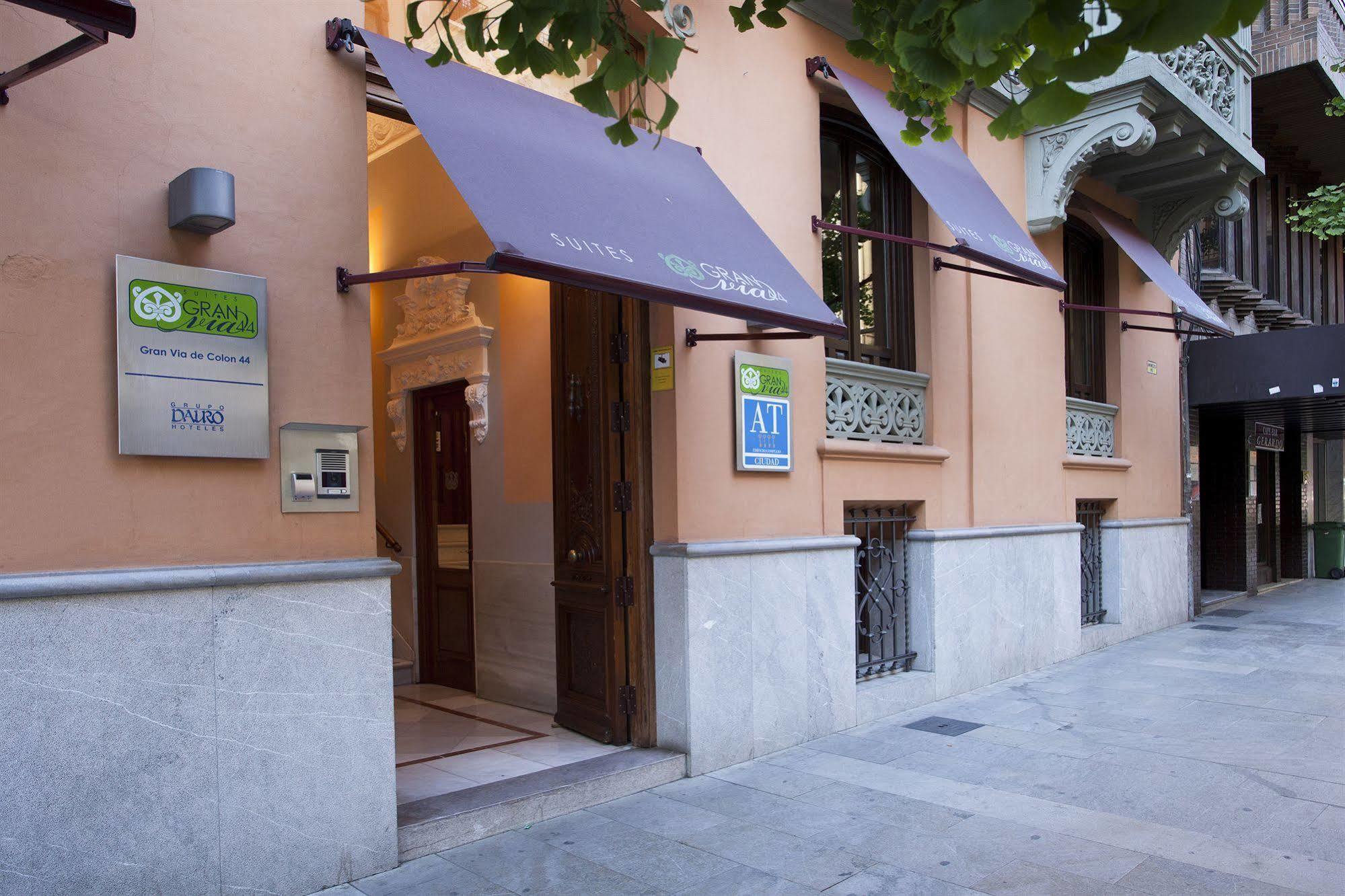 Suites Gran Via 44 Granada Bagian luar foto