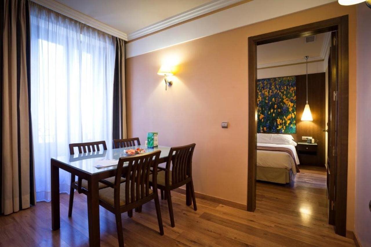 Suites Gran Via 44 Granada Bagian luar foto